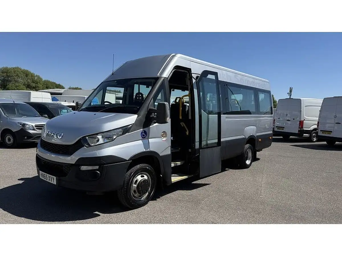 2015-iveco-daily-big-1