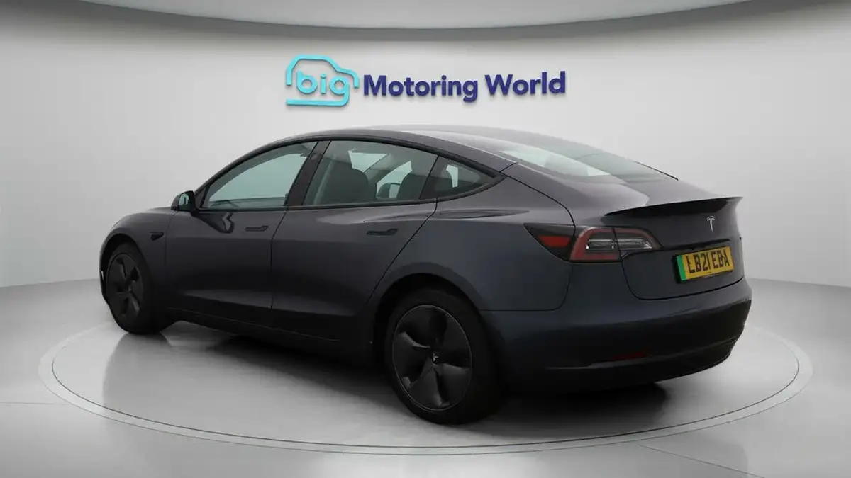 2021-tesla-model-3-e-standard-plus-big-5