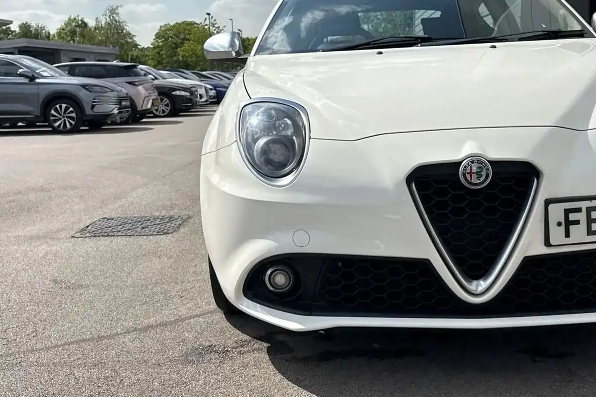 2016-alfa-romeo-mito-09-super-big-25