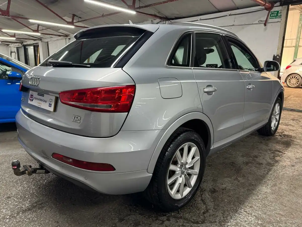 2014-audi-q3-20td-quattro-se-140ps-big-30
