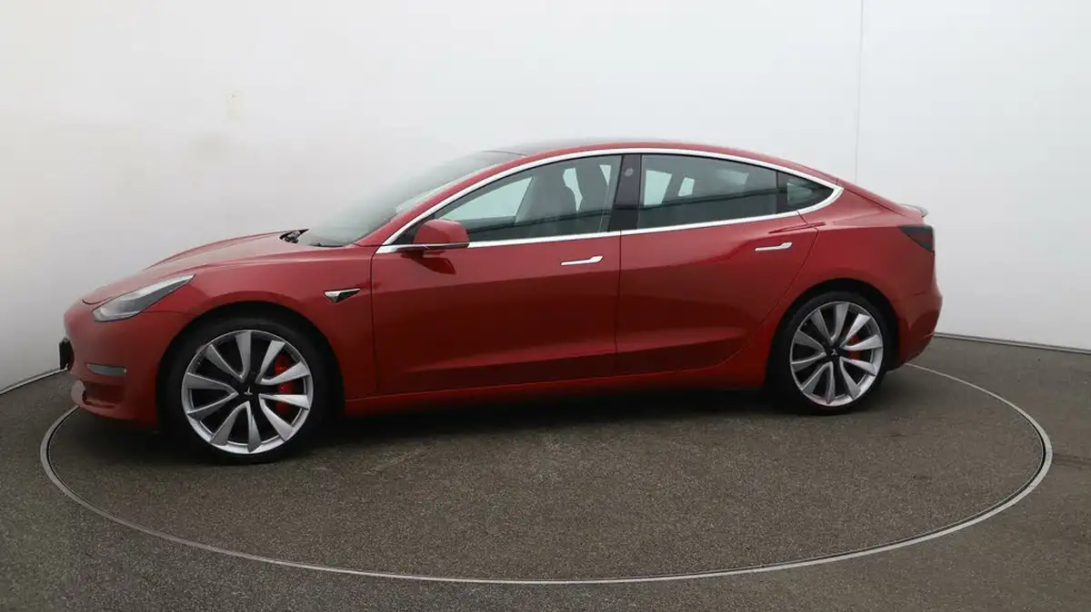 2019-tesla-model-3-e-4x4-performance-pack-big-65