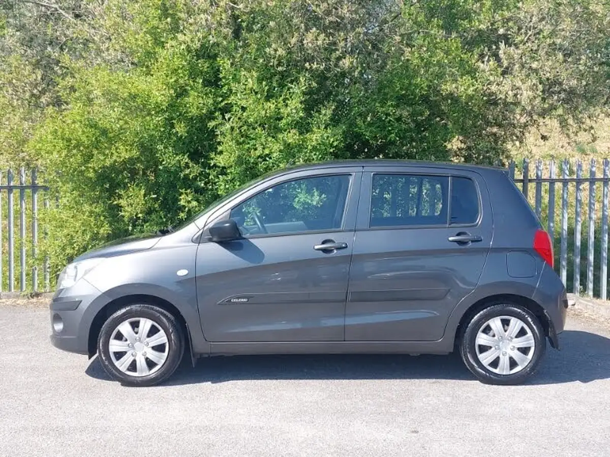2016-suzuki-celerio-10-sz2-big-3