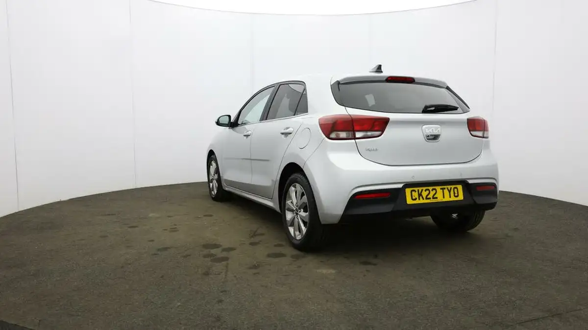 2022-kia-rio-10-t-gdi-3-big-31