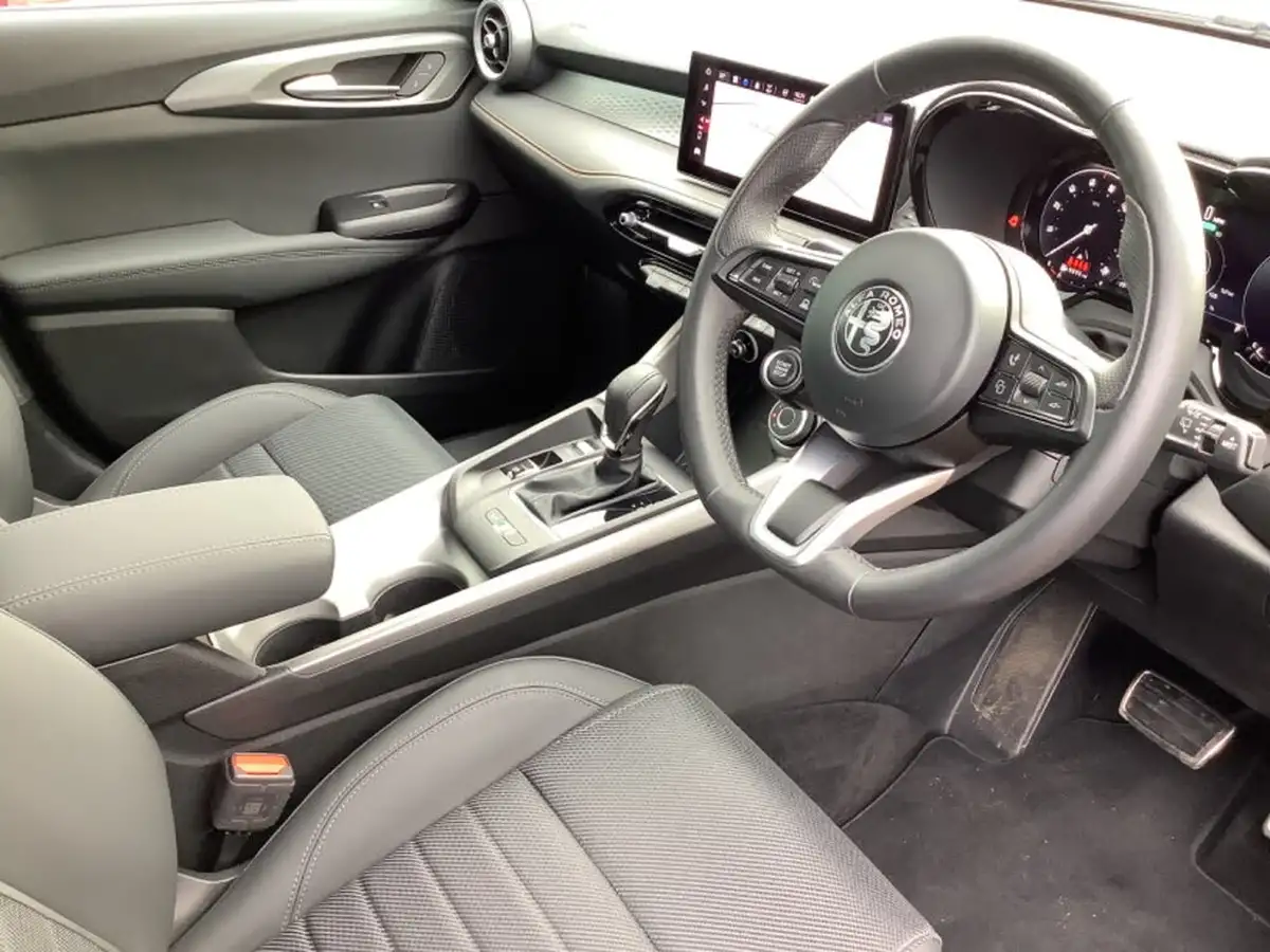 2023-alfa-romeo-tonale-15-ti-big-3