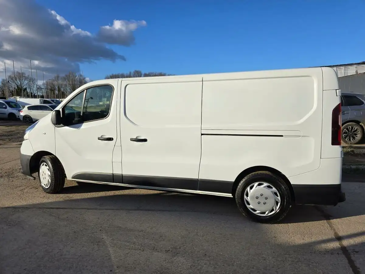 2021-renault-trafic-20dci-ll30-energy-120-business-panel-big-3