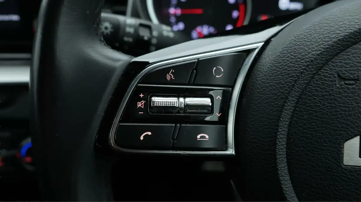 2022-kia-xceed-10-t-gdi-2-big-22