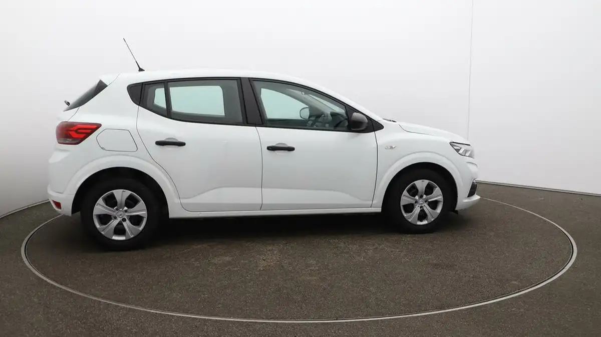 2022-dacia-sandero-10-sce-essential-big-48