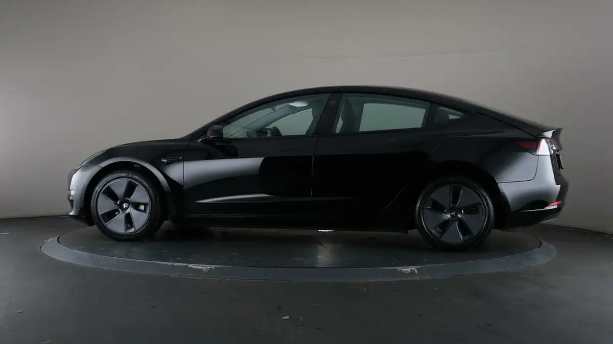 2021-tesla-model-3-e-long-range-4x4-big-35