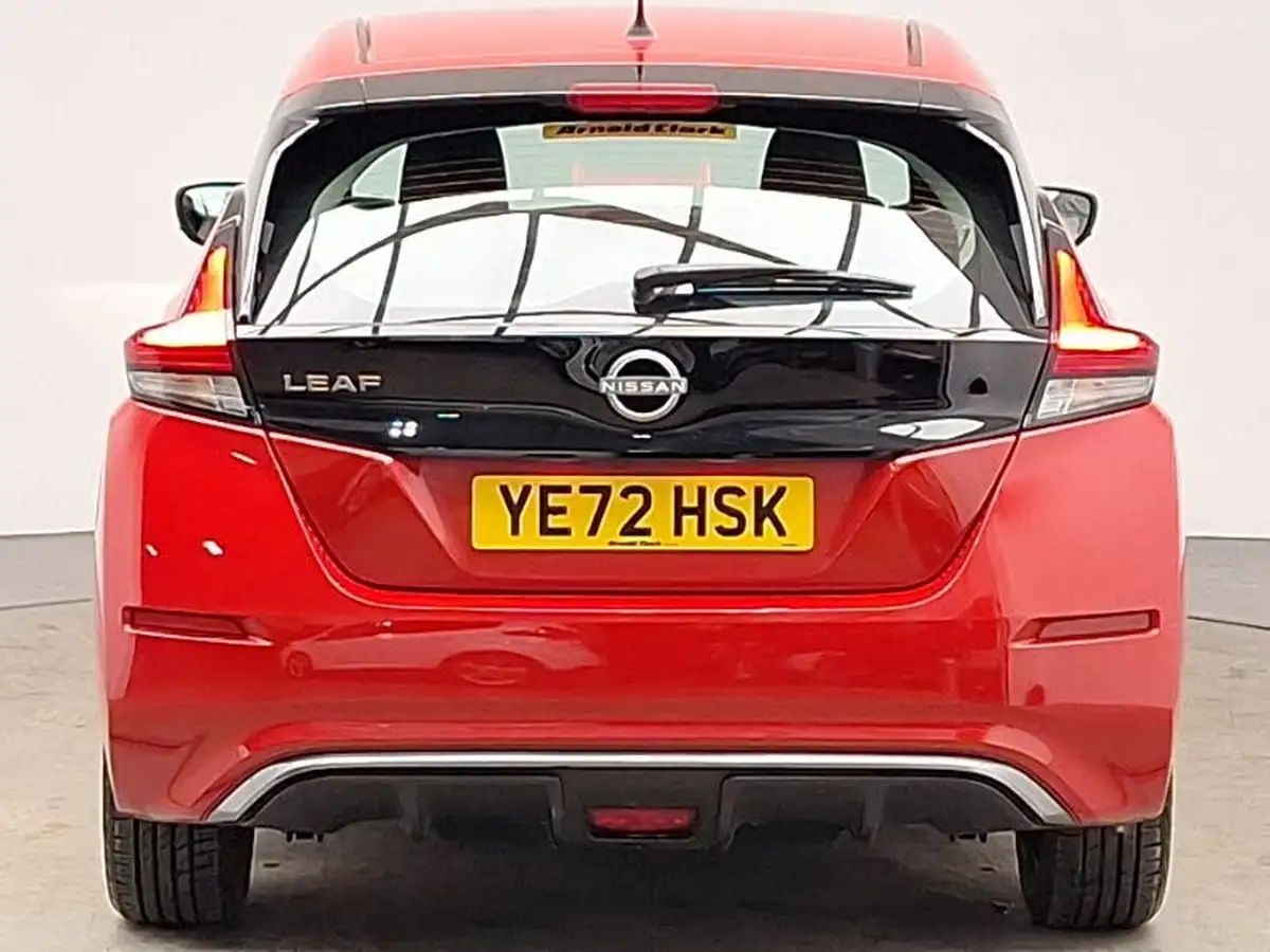 2022-nissan-leaf-e-acenta-39kwh-big-12