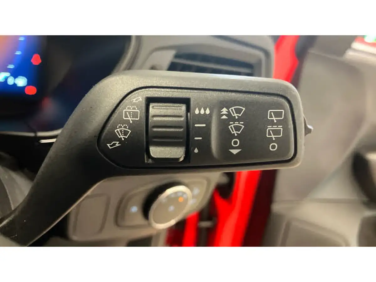 2023-ford-focus-23t-st-hatchback-big-37