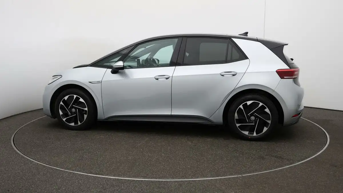 2022-volkswagen-id3-e-max-big-59