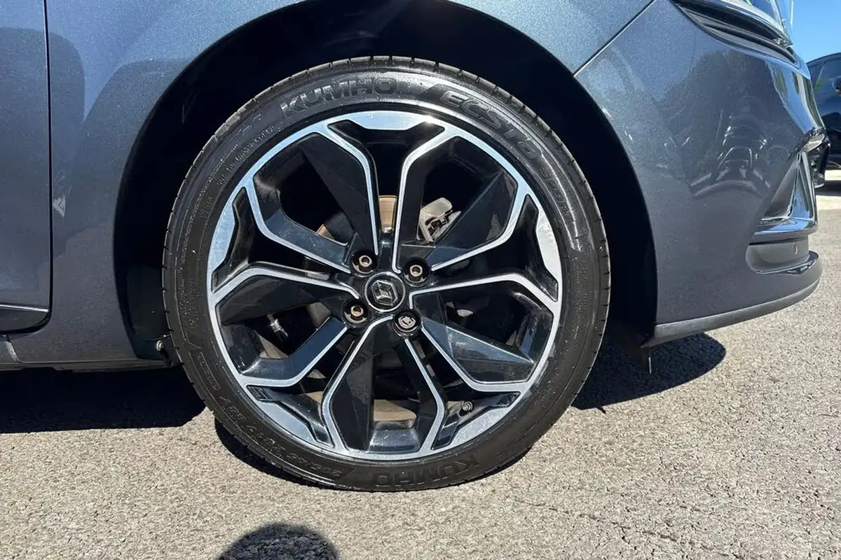 2018-renault-clio-12-tce-dynamique-s-nav-big-11