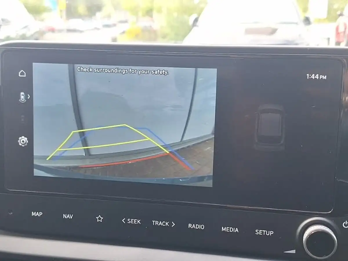 2024-hyundai-i20-10-t-gdi-advance-big-18