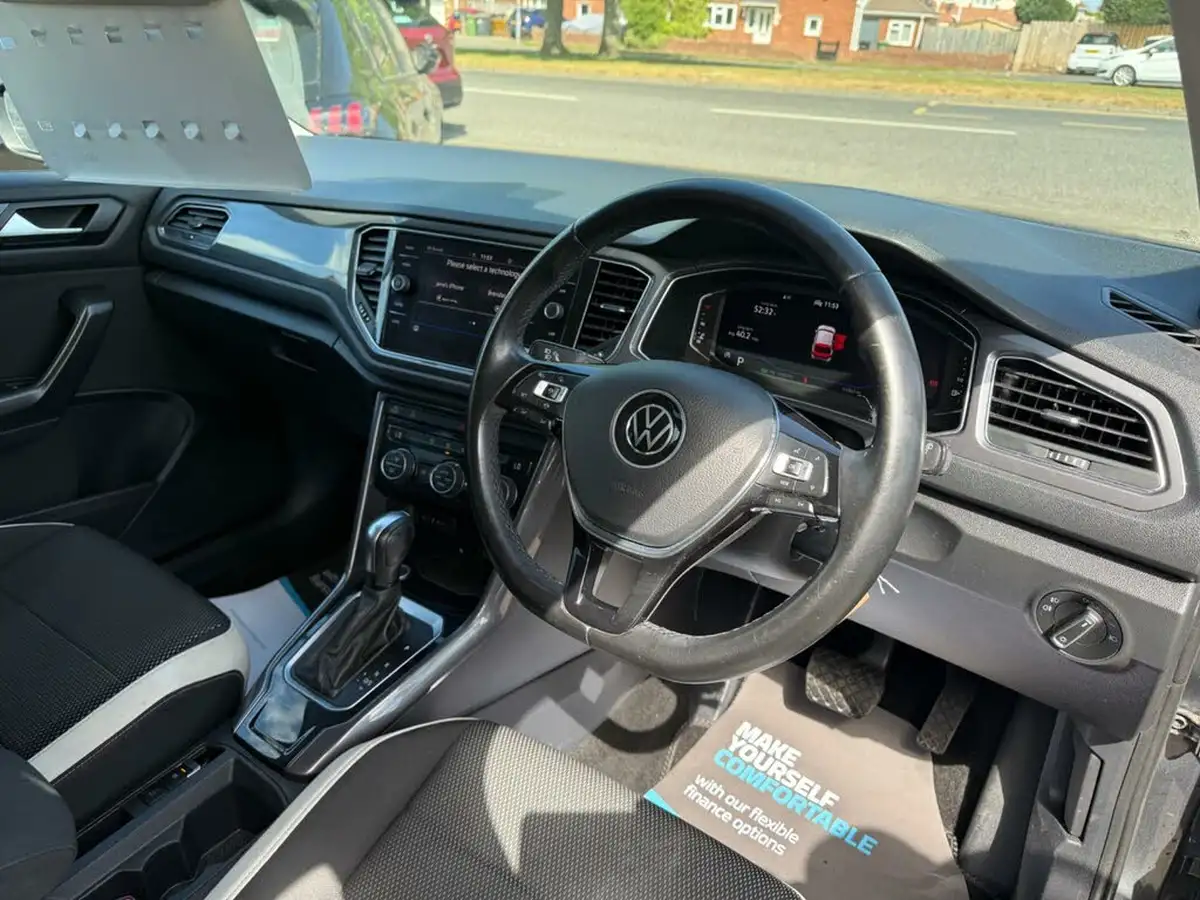 2021-volkswagen-t-roc-15-tsi-sel-dsg-big-18