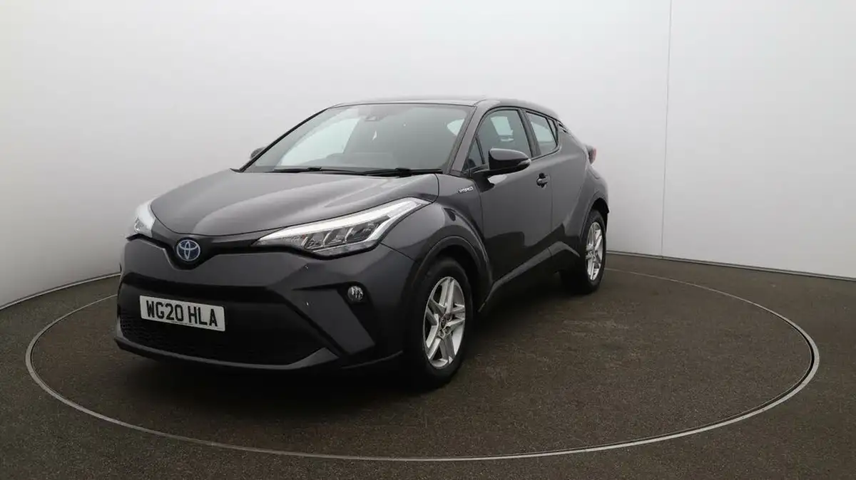 2020-toyota-c-hr-18-vvt-i-icon-parking-pack-big-36