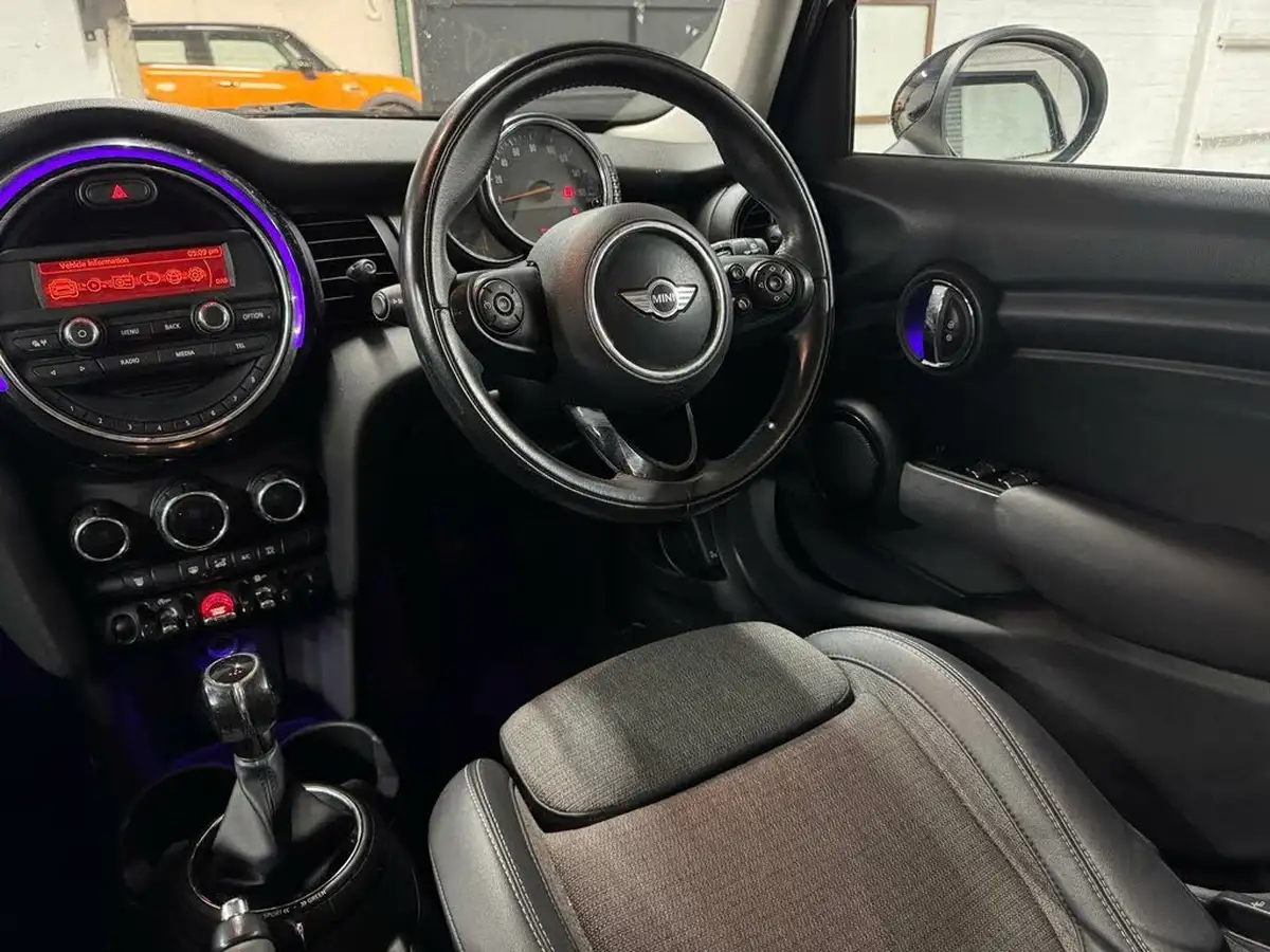 2015-mini-cooper-15td-cooper-d-114bhp-5d-big-36