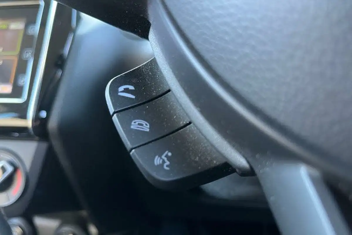 2021-suzuki-swift-12-dualjet-sz-l-big-33