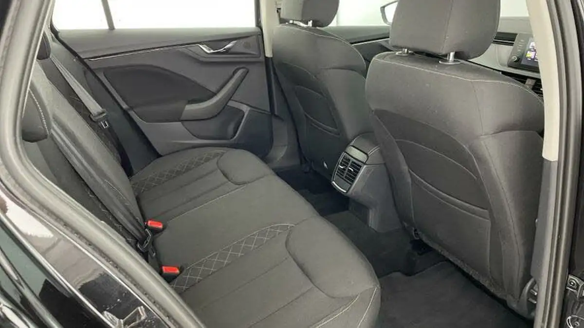 2022-skoda-kamiq-10-tsi-se-109ps-dsg-big-21