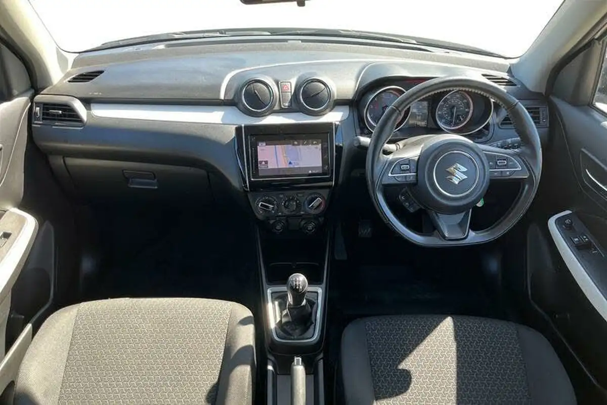 2021-suzuki-swift-12-dualjet-sz-l-big-9