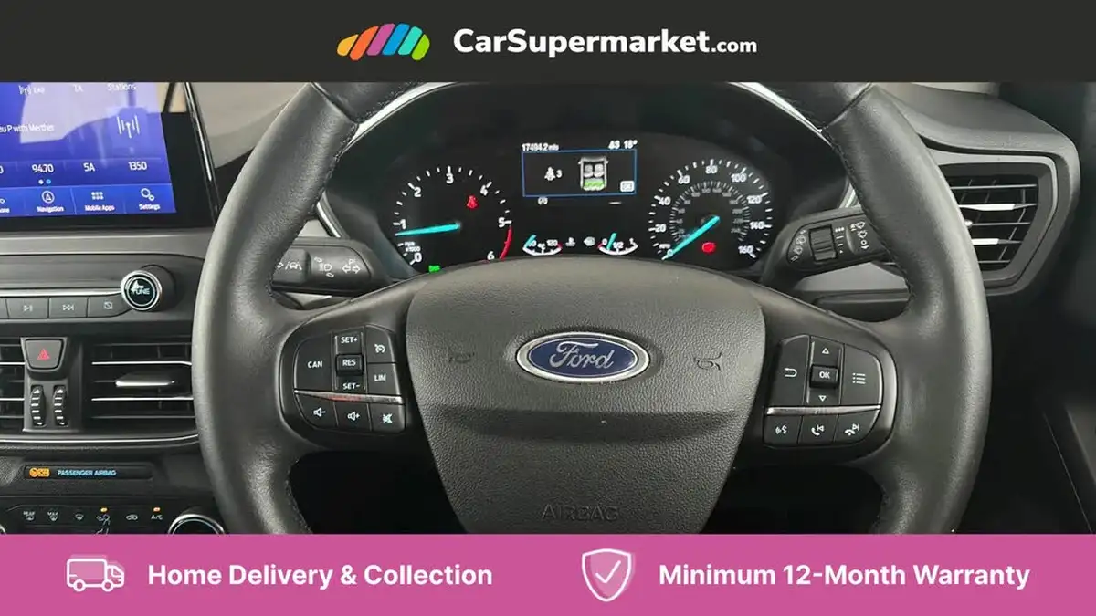 2021-ford-focus-15-titanium-edition-hatchback-big-13