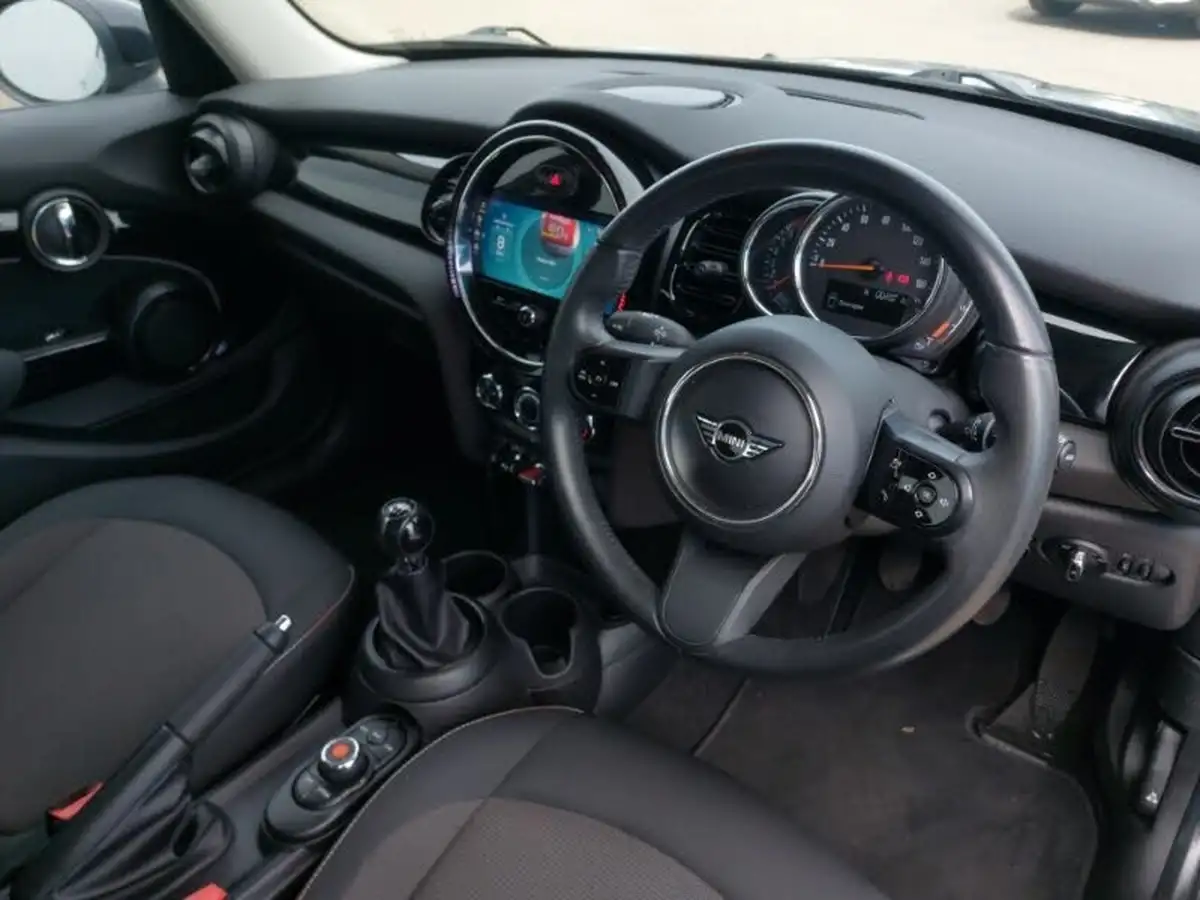 2021-mini-cooper-15-cooper-classic-hatchback-5d-big-11