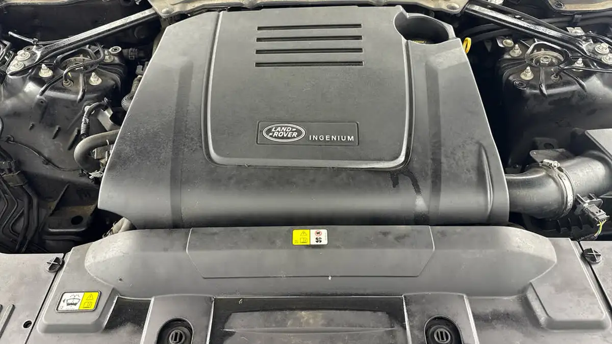 2019-land-rover-range-rover-sport-20si4-hse-big-28