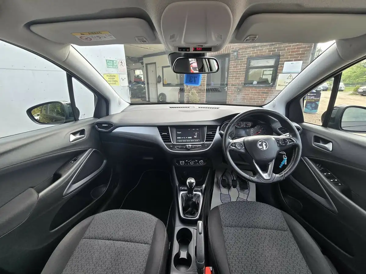 2018-vauxhall-crossland-x-12-se-81ps-big-11