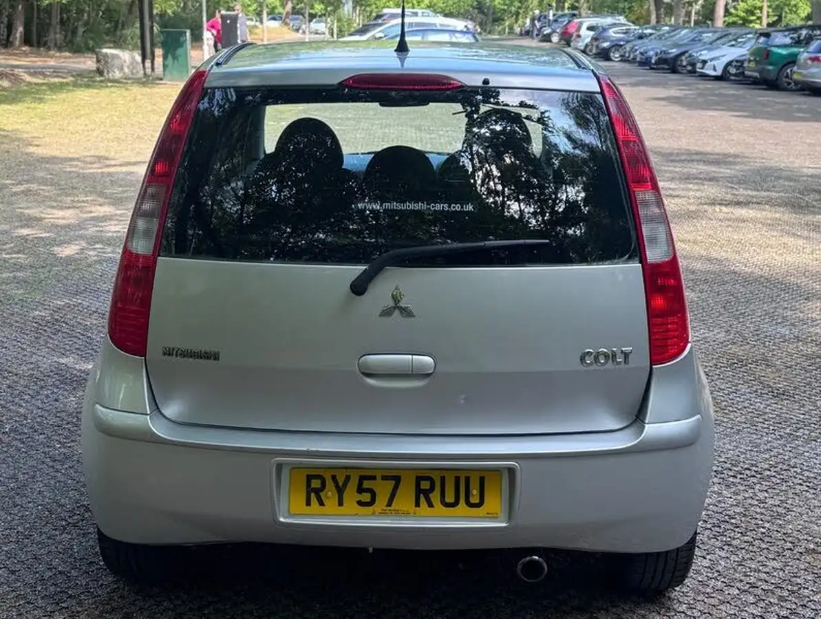 2008-mitsubishi-colt-15td-cz2-big-11