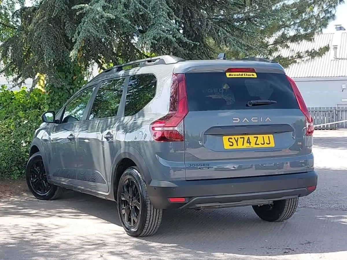 2025-dacia-jogger-16-tce-extreme-big-1
