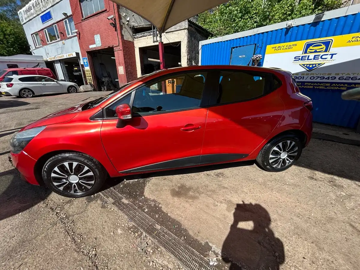 2014-renault-clio-12-expression-big-3