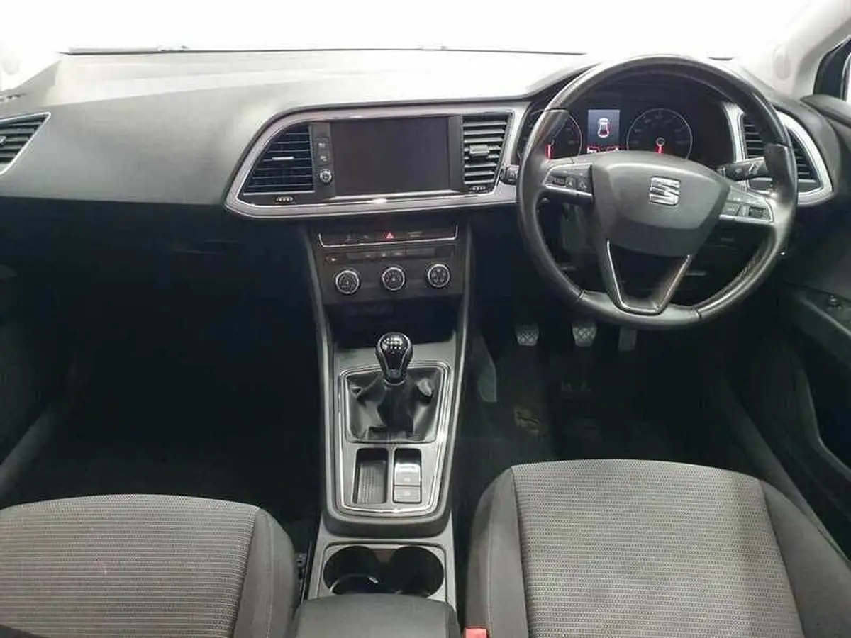 2019-seat-leon-15-tsi-evo-se-dynamic-hatchback-big-10