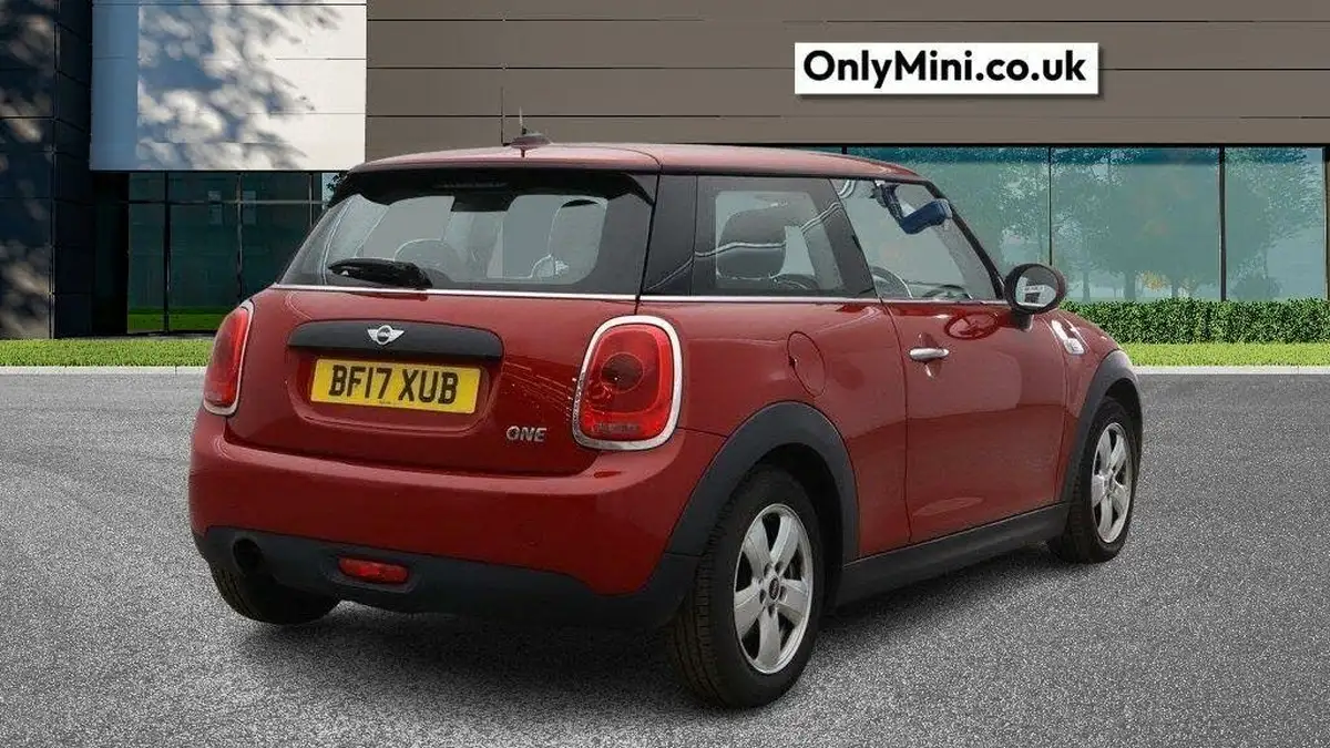2017-mini-cooper-12-one-3d-big-4