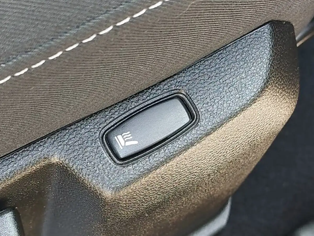 2022-dacia-duster-09-tce-prestige-big-11