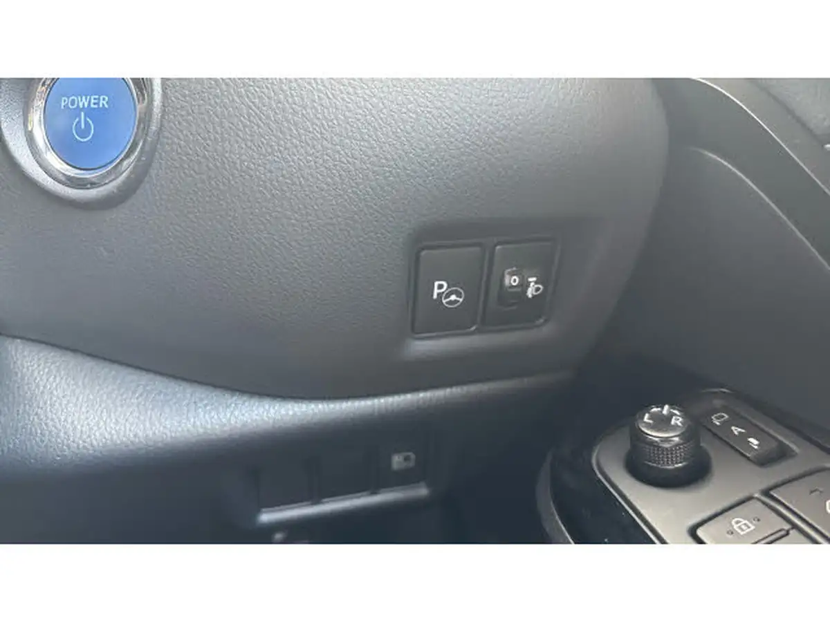 2023-toyota-c-hr-20-vvt-i-design-big-29