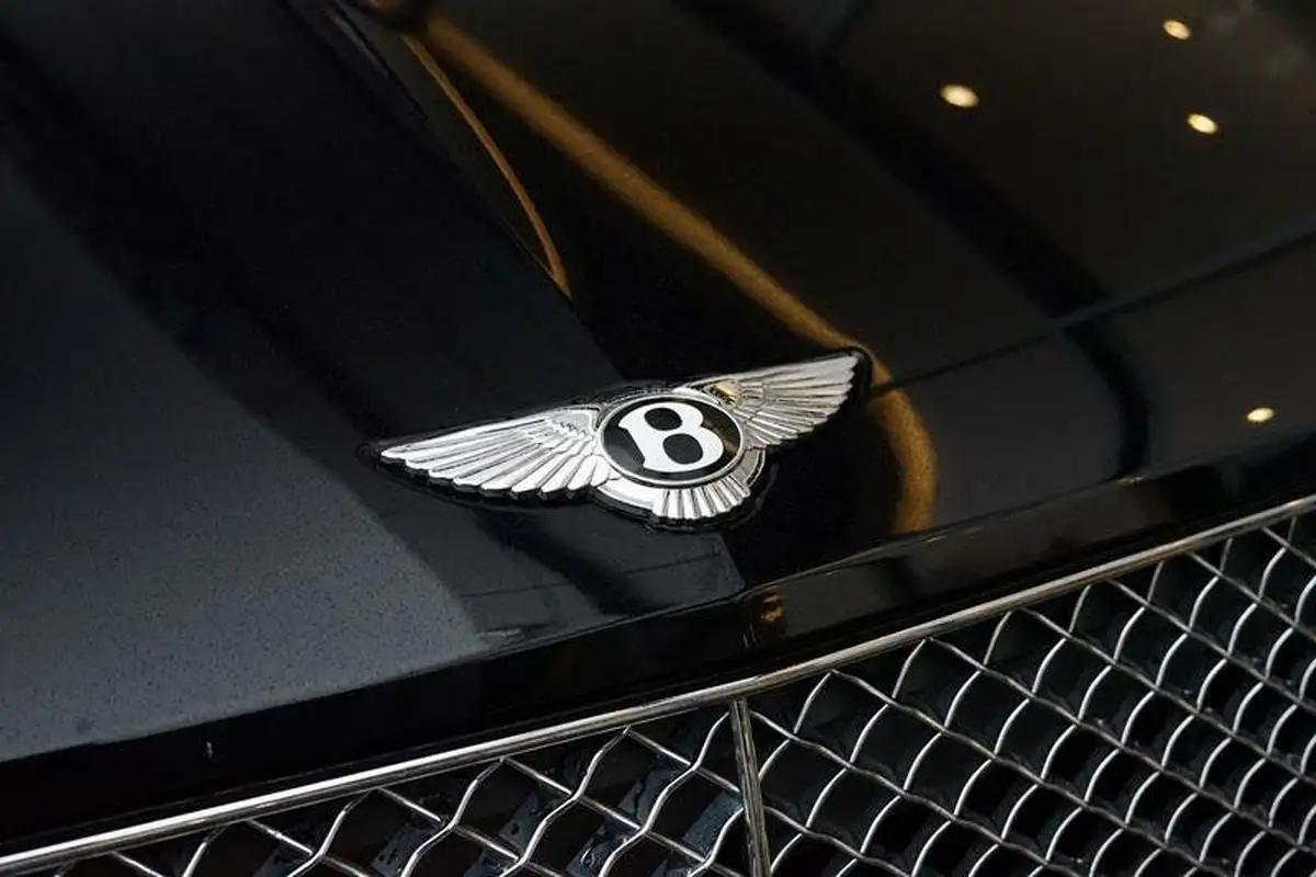 2019-bentley-bentayga-40-v8-big-7