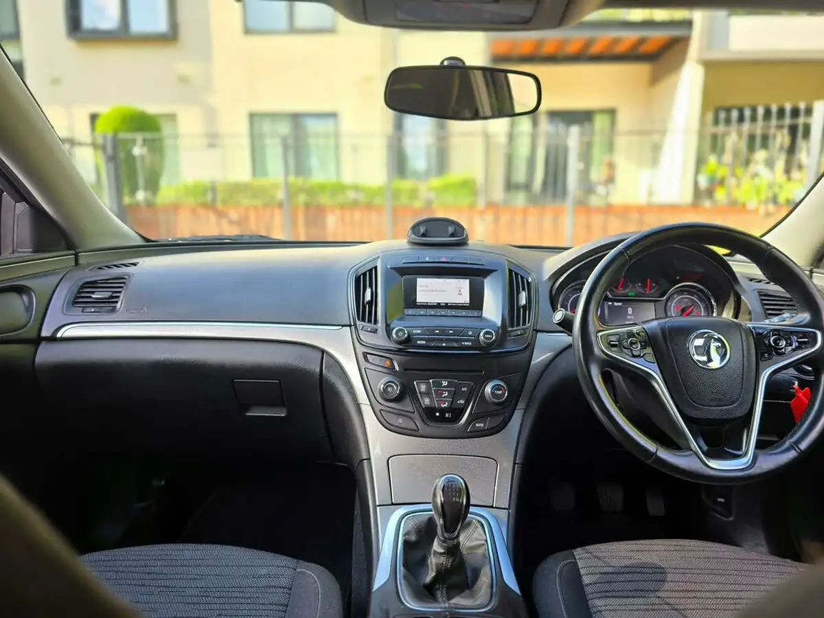2015-vauxhall-insignia-20cdti-energy-130ps-big-4