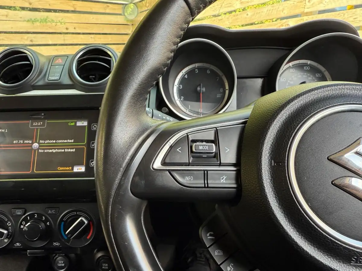 2018-suzuki-swift-10-boosterjet-sz-t-111ps-big-21