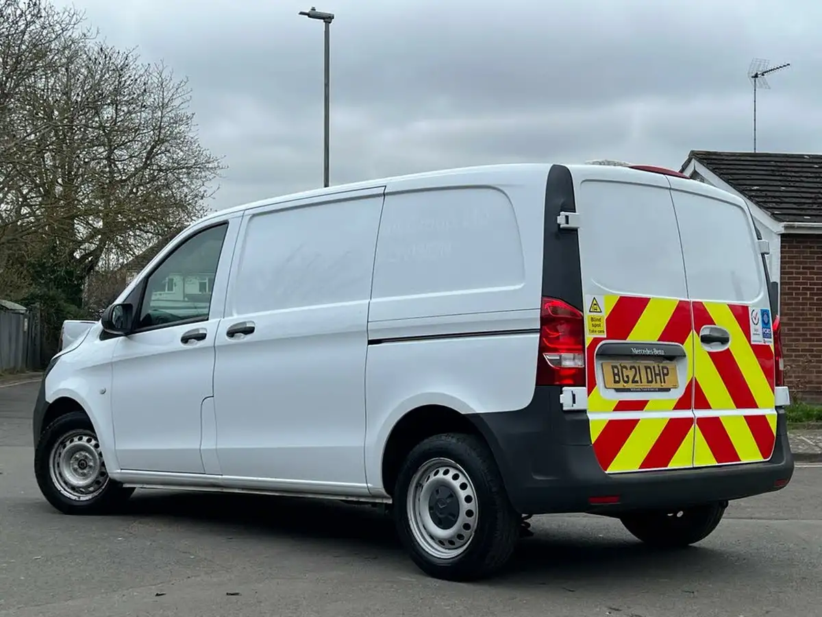 2021-mercedes-benz-vito-18-cdi-110-progressive-l1-panel-big-37