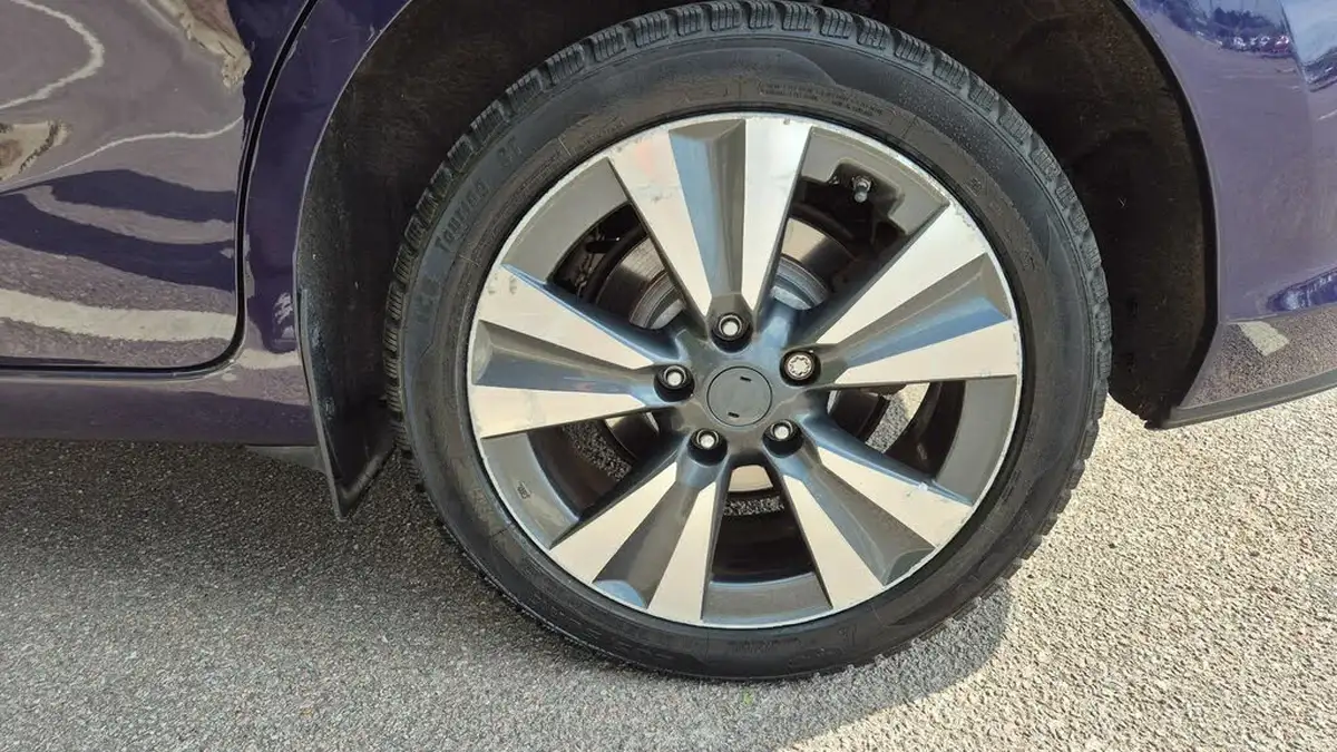 2015-nissan-pulsar-12-tekna-xtronic-big-24