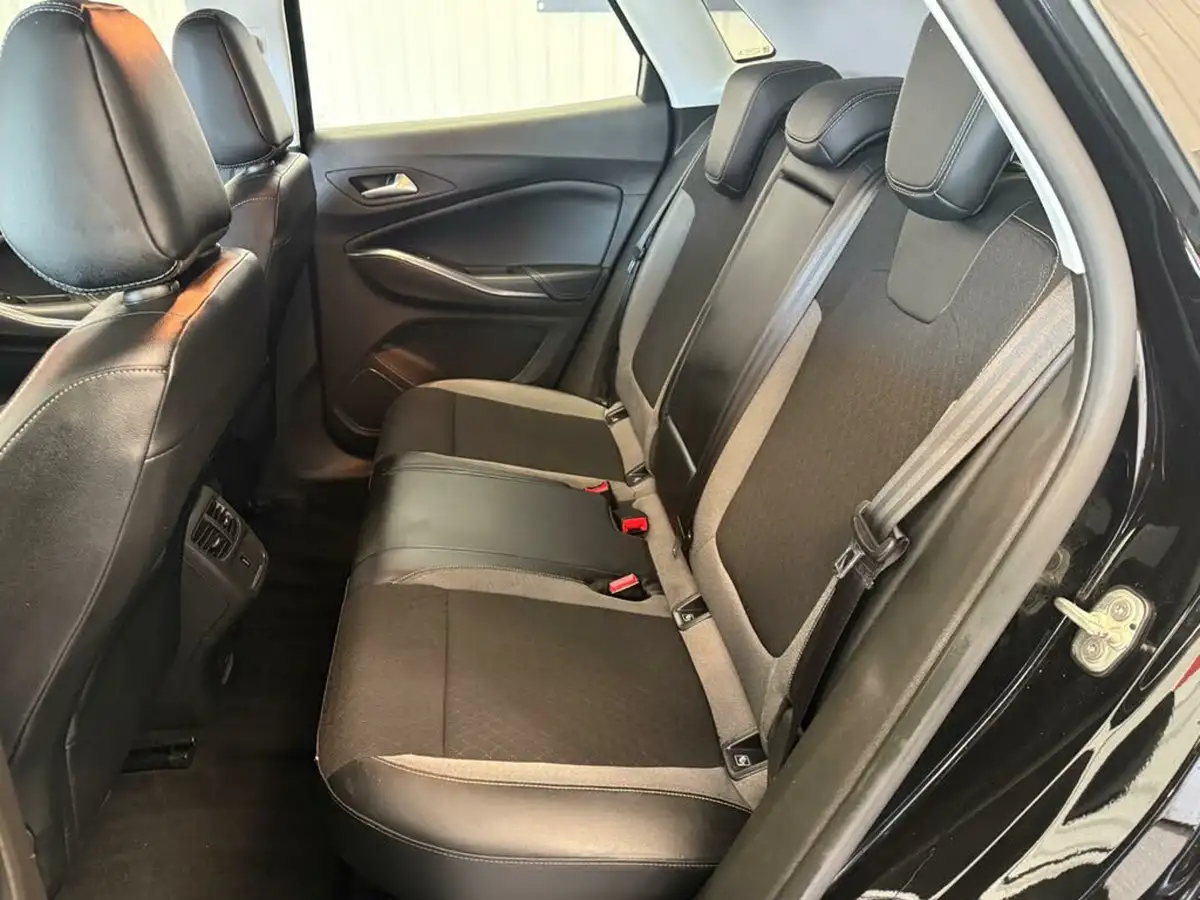 2019-vauxhall-grandland-x-12-sport-nav-big-14
