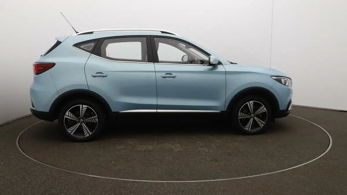 2020-mg-zs-suv-e-exclusive-ev-big-50