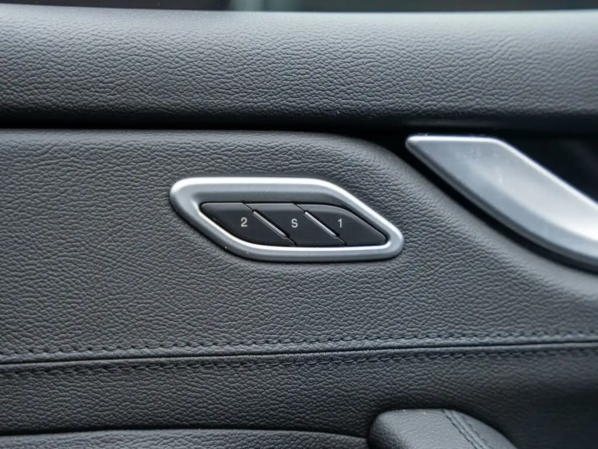 2021-maserati-levante-30-big-17
