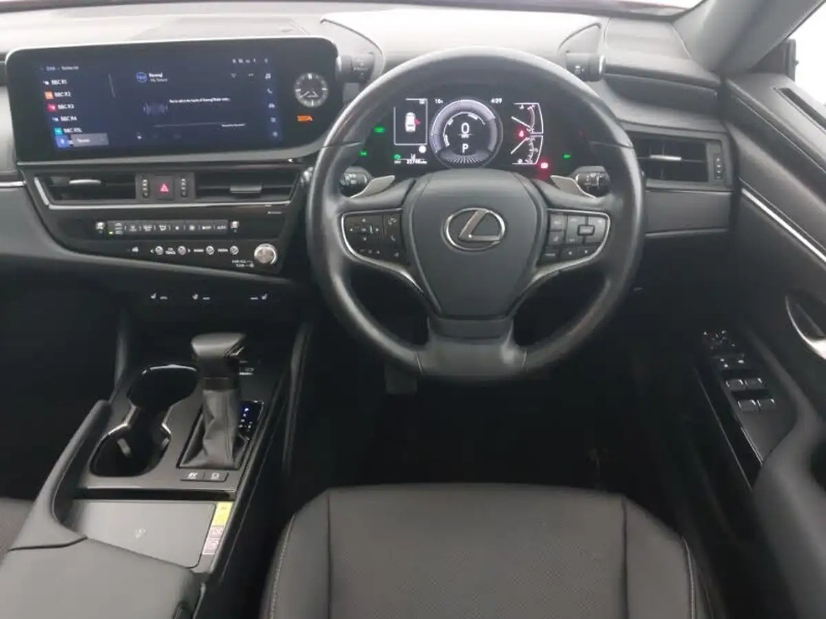 2021-lexus-es-300h-25-es-215bhp-big-6