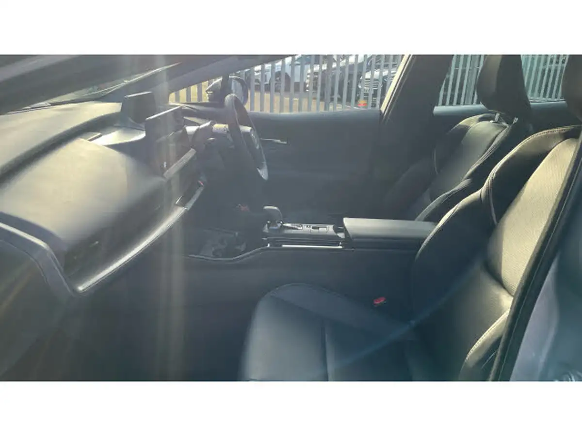 2024-toyota-prius-20-vvt-i-excel-big-9