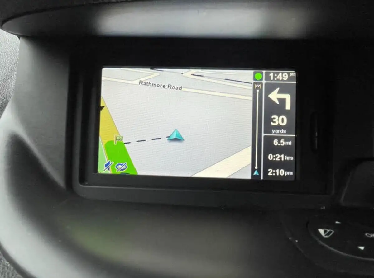 2015-renault-grand-scenic-15dci-dynamique-nav-edc-auto-big-37