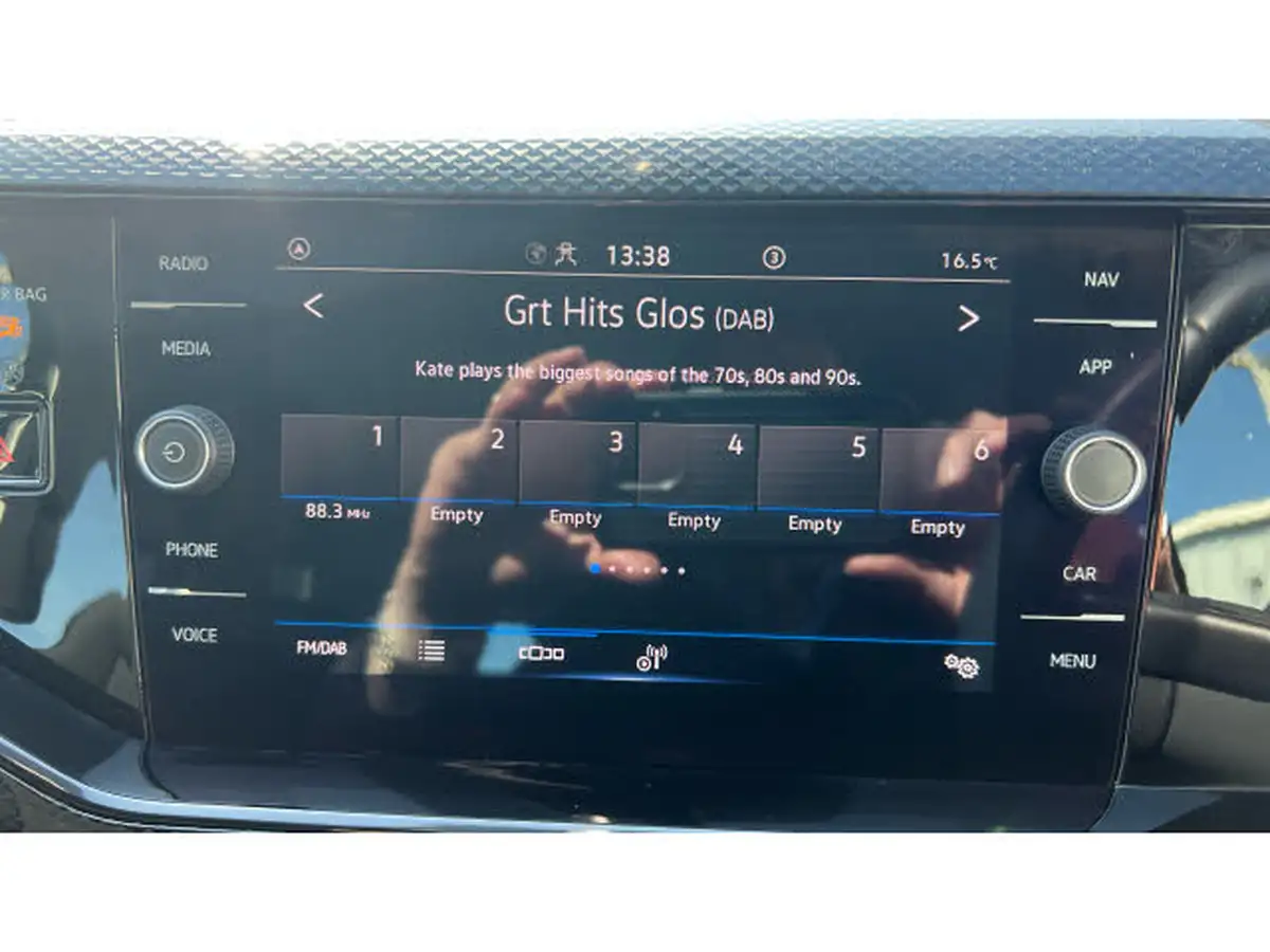 2021-volkswagen-polo-10-tsi-life-big-11