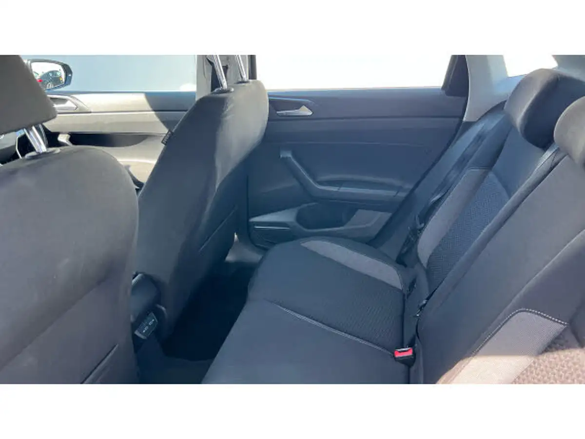 2021-volkswagen-polo-10-tsi-life-big-15