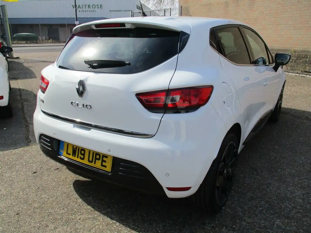 2019-renault-clio-15dci-iconic-90ps-ss-edc-auto-big-2