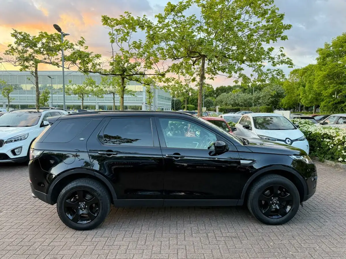 2018-land-rover-discovery-sport-20ed4-se-tech-152ps-big-2