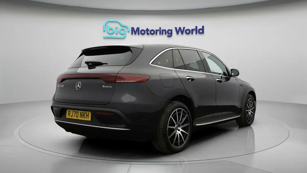 2020-mercedes-benz-eqc-e-eqc-400-amg-line-big-6